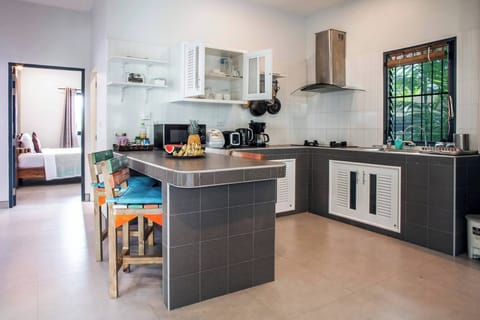 House, 2 Bedrooms, Smoking, Balcony | Interior