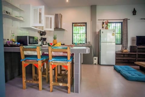 House, 2 Bedrooms, Smoking, Balcony | Interior