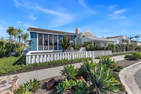 Located just steps from the sand in beautiful Del Mar!