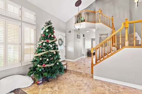 House, Multiple Beds, Patio, Garden View (6933 Rancho) | Interior