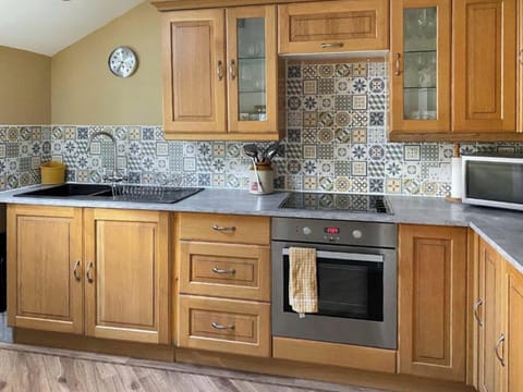 Kitchen | Monawilline Cottage, Lamlash