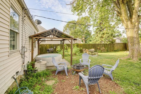 Beech Grove Vacation Rental | 3BR | 1BA | 1,000 Sq Ft | 5 Steps to Enter