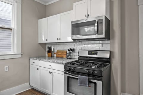 Kitchen: Cook with ease and comfort. This bright, modern kitchen provides all the amenities for your vacation cooking adventures.