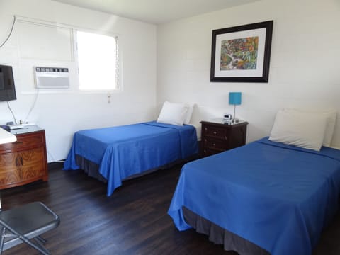 Room, 2 Twin Beds | Free WiFi, bed sheets