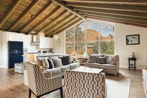 Thunder Mountain Views