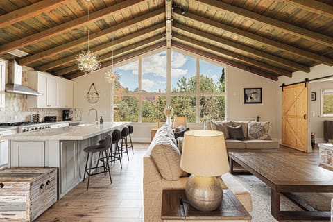 Spacious living room