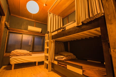 Dormitory for men 1 bed in 3 beds | Free WiFi, bed sheets
