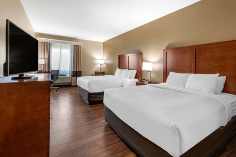 Suite, Multiple Beds, Non Smoking | In-room safe, desk, blackout drapes, iron/ironing board