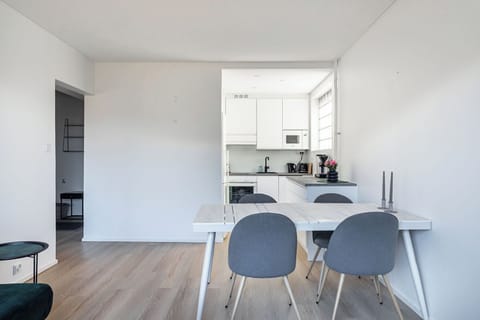 Deluxe Apartment, Balcony | In-room dining