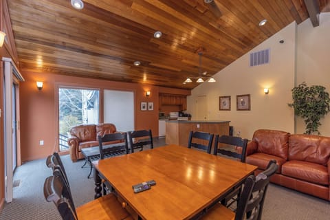 Lake Cliffe Clubhouse.