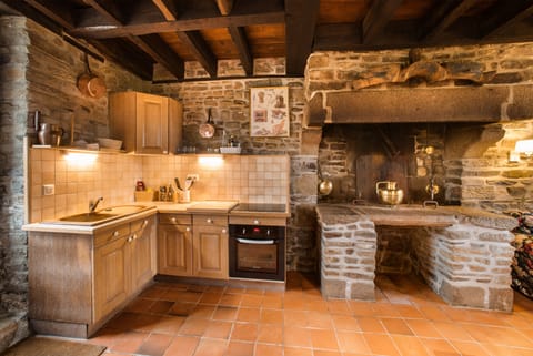 Family House, Park View, Garden Area | Private kitchen | Espresso maker