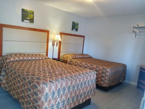 Standard Room, 2 Double Beds | Soundproofing, free WiFi, bed sheets