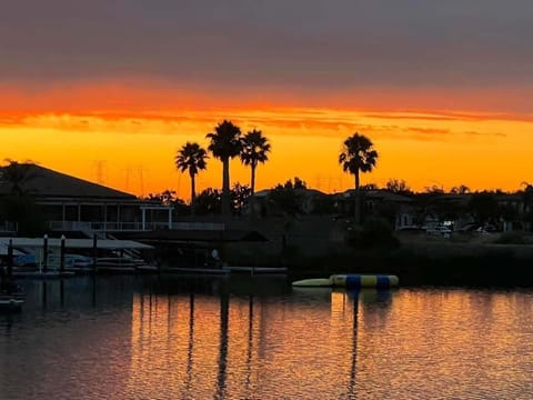 Nature, Outdoors, Sky, Water, Waterfront