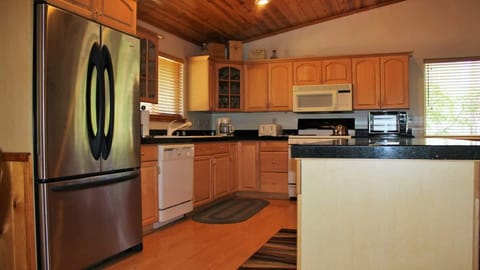 Lots of Room for cooking