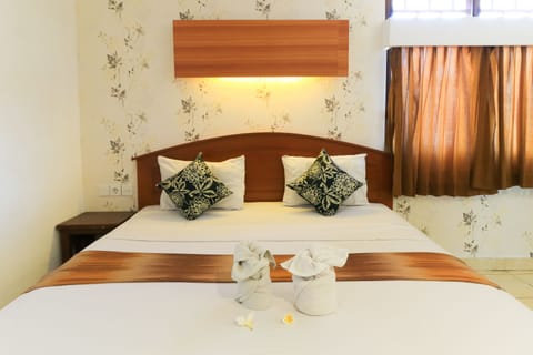 Standard Cottage (with Fan) | Desk, rollaway beds, free WiFi, bed sheets