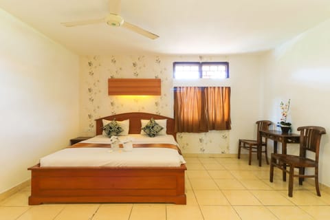 Standard Cottage (with Fan) | Desk, rollaway beds, free WiFi, bed sheets
