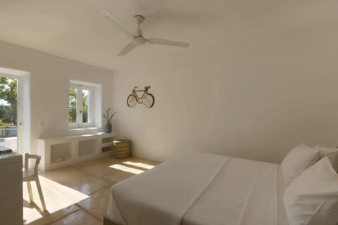 The gueshouse's bedroom, a double-twin. (bedroom 6)