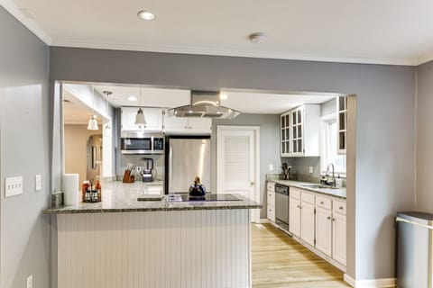 Kitchen | 2nd Floor | Dishwasher | Keurig Coffee Maker