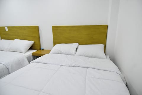 Comfort Quadruple Room | Laptop workspace, free WiFi, bed sheets