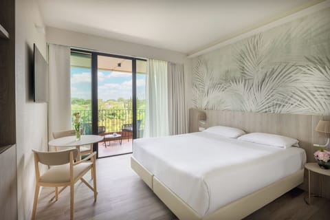 Down comforters, minibar, in-room safe, desk