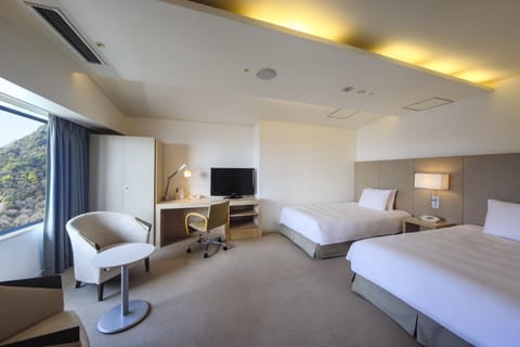 Suite, 2 Bedrooms, Business Lounge Access, City View | In-room safe, desk, laptop workspace, blackout drapes