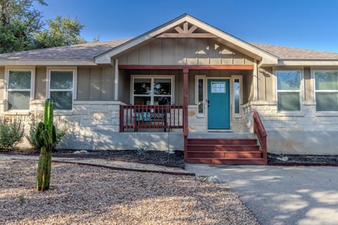 Your home base for exploring the area. A warm welcome with plenty of parking.