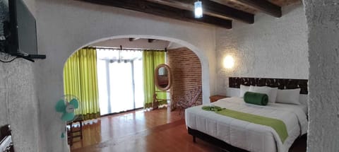 Comfort Room, Garden View | Desk, laptop workspace, free WiFi, bed sheets