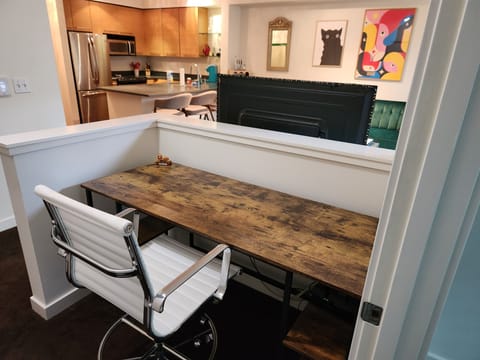 Desk nook with high-speed internet