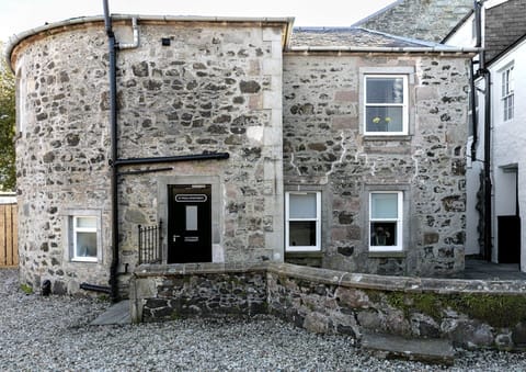 Ettrick Apartment Entrance