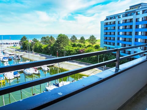 Apartment, Condominium, Hotel, Dock