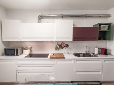 Kitchen, Kitchen Appliance, Countertop, Major Appliance, Kitchen Sink, Cabinetry, Sink, Interior Design, Wood, Furniture