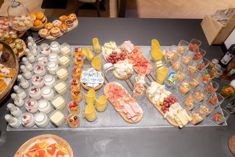 Daily buffet breakfast (EUR 20 per person)