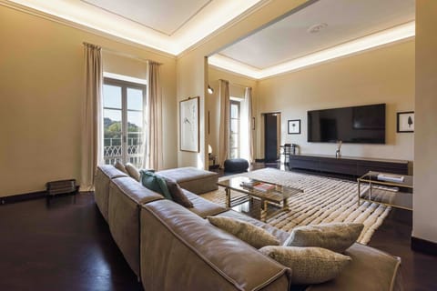 Luxury Apartment | Living area