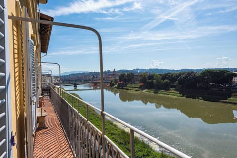 Luxury Apartment | Balcony