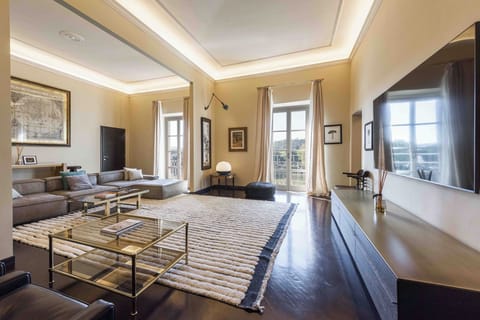 Luxury Apartment | Living area