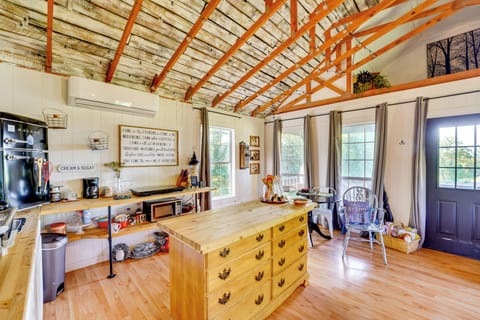 Apartment (0 Bedroom) | Interior