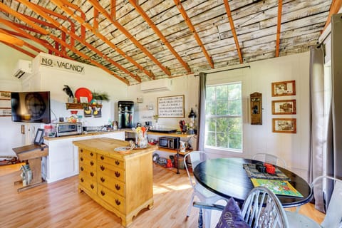 Apartment (0 Bedroom) | Interior