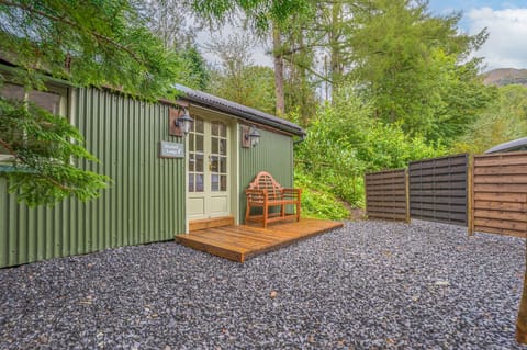 Bluebell Lodge Shepherd Hut in Coniston