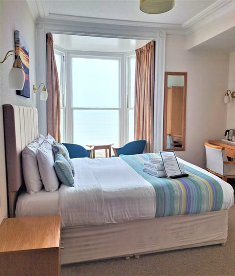 Desk, iron/ironing board, free WiFi