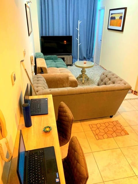 Comfort Shared Dormitory, Balcony, Canal View | Free WiFi