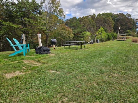 Level Grass Foundation