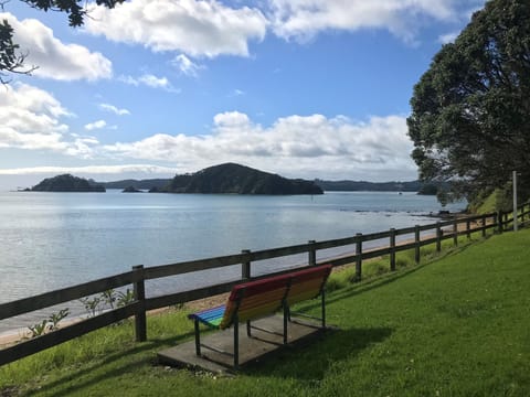 Beach nearby, white sand, beach towels