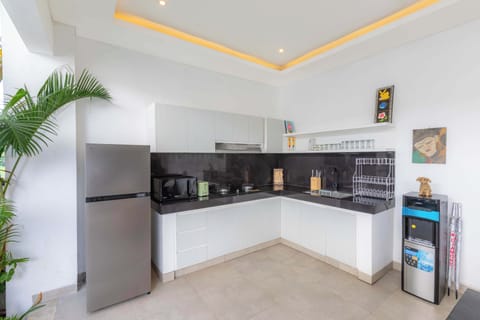 Villa, 2 Bedrooms | Private kitchen