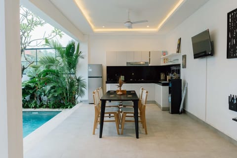 Villa, 2 Bedrooms | Private kitchen
