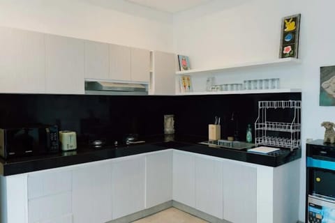 Villa, 2 Bedrooms | Private kitchenette