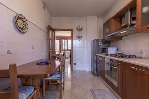 living and fully equipped kitchen
