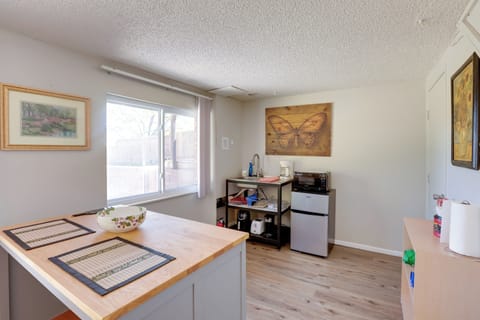 Kitchenette | Keurig & Drip Coffee Maker | Air Fryer