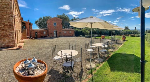 Activities, Amenities, Building Exterior, Outdoor, Spring, Summer