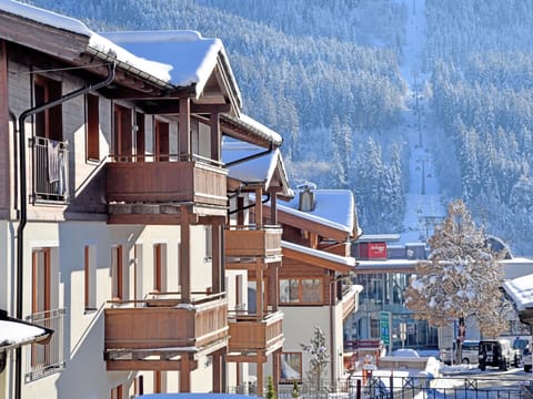 Holiday Home Exterior [winter]