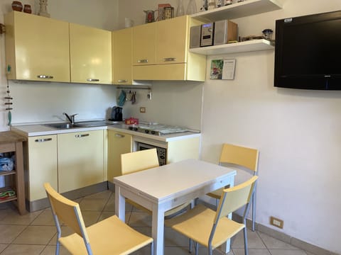 Apartment, 1 Bedroom, Patio | Interior